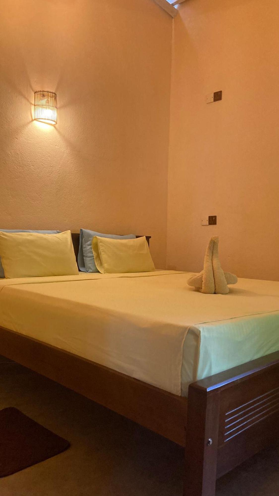 Ayubowan Hiriketiya Apartment Диквела Екстериор снимка